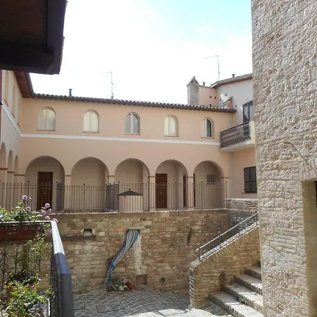 Bed & Breakfast A Due Passi Dal Cuore