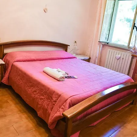 A Due Passi Dal Cuore Bed & Breakfast Nocera Umbra